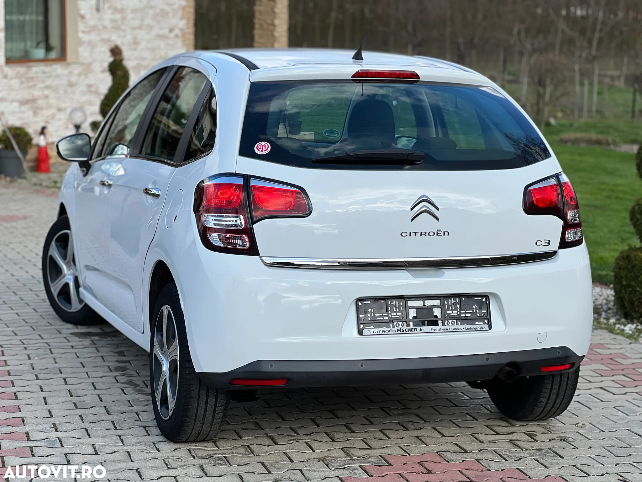 Citroën C3 1.2 PureTech BVM Feel - 4