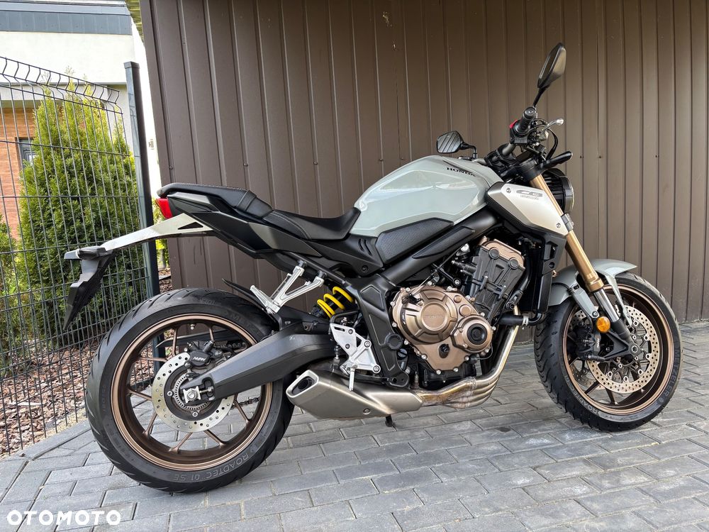 Honda CB - 21