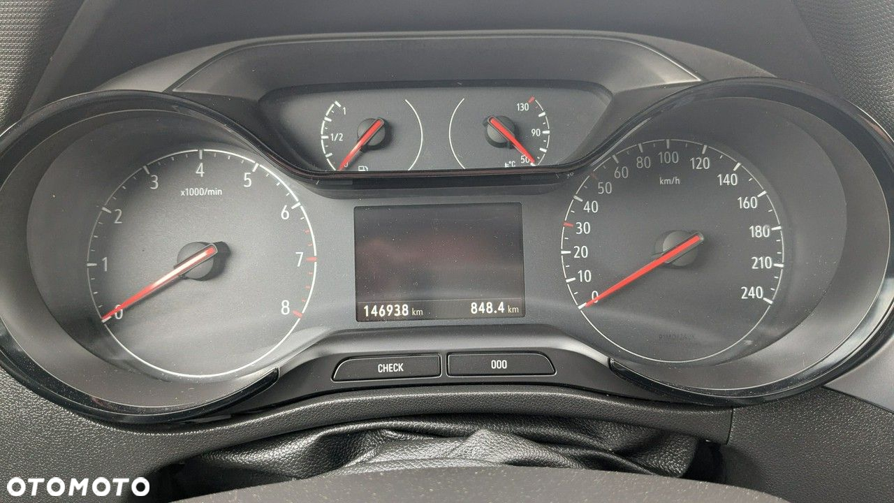 Opel Crossland X - 19