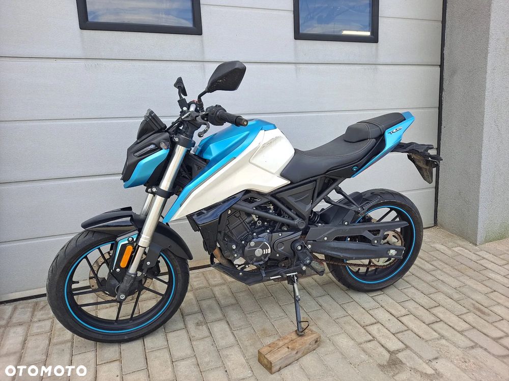 VOGE R125 - 16