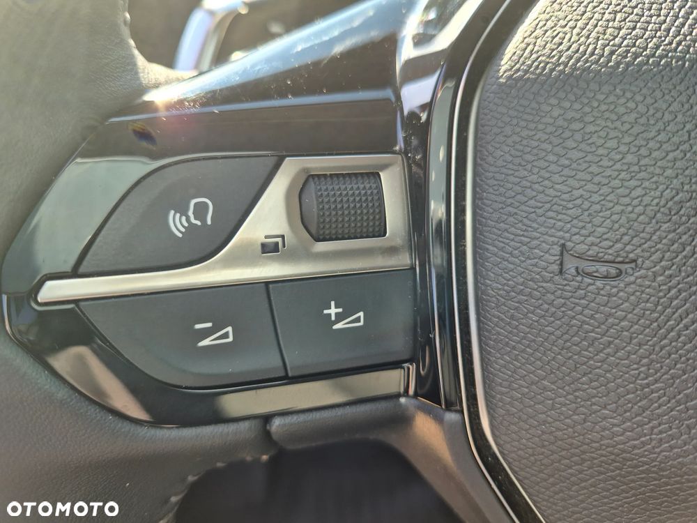 Peugeot 208 1.2 PureTech Allure Pack S&S EAT8 - 12