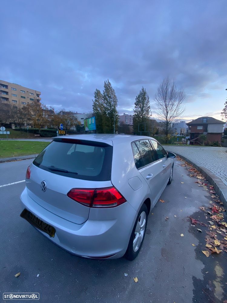 VW Golf 1.6 TDi Confortline - 6