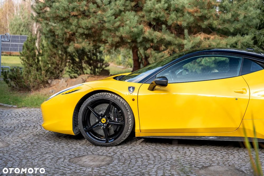 Ferrari 458 Italia Standard - 17