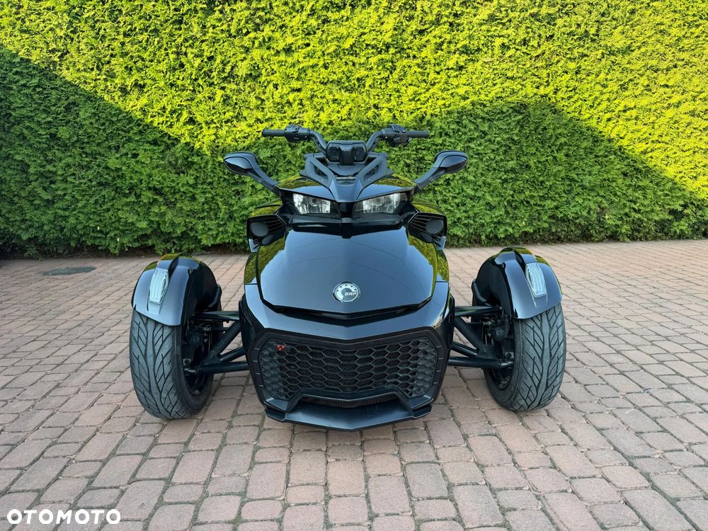 Can-Am Spyder - 3
