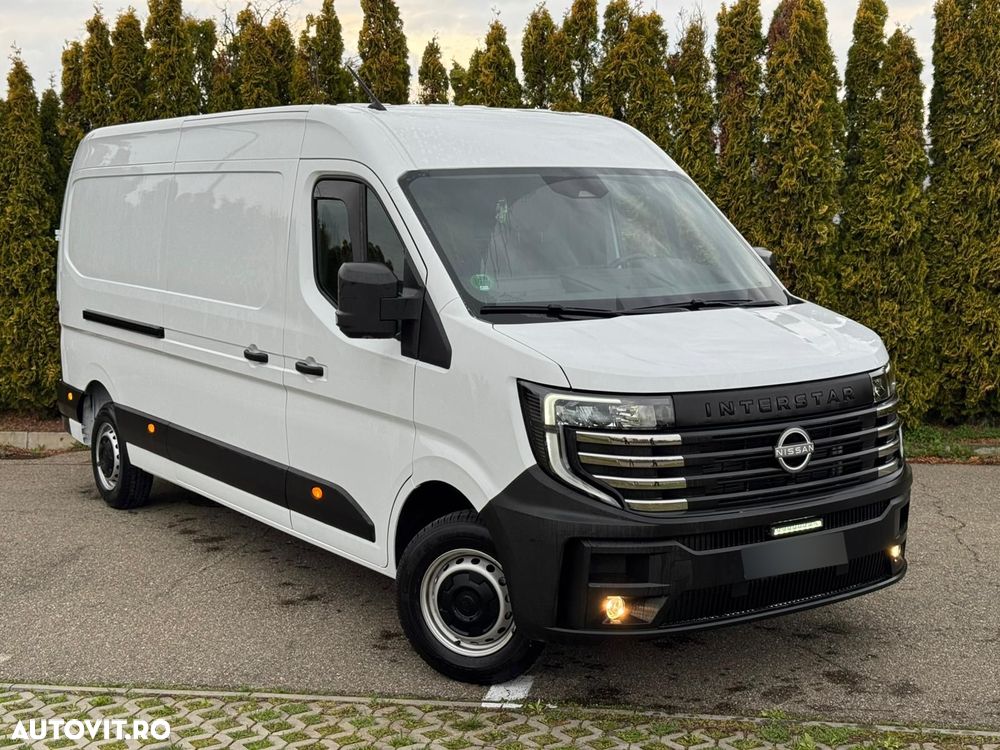 Nissan Interstar - 1