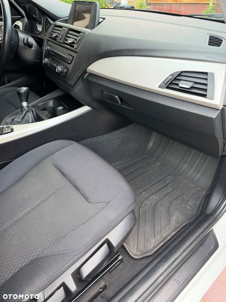 BMW Seria 1 116d - 21