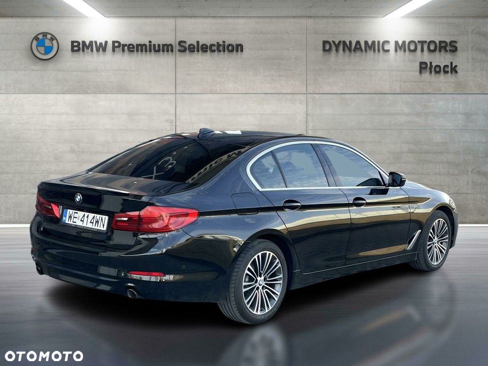 BMW Seria 5 518d Sport - 6
