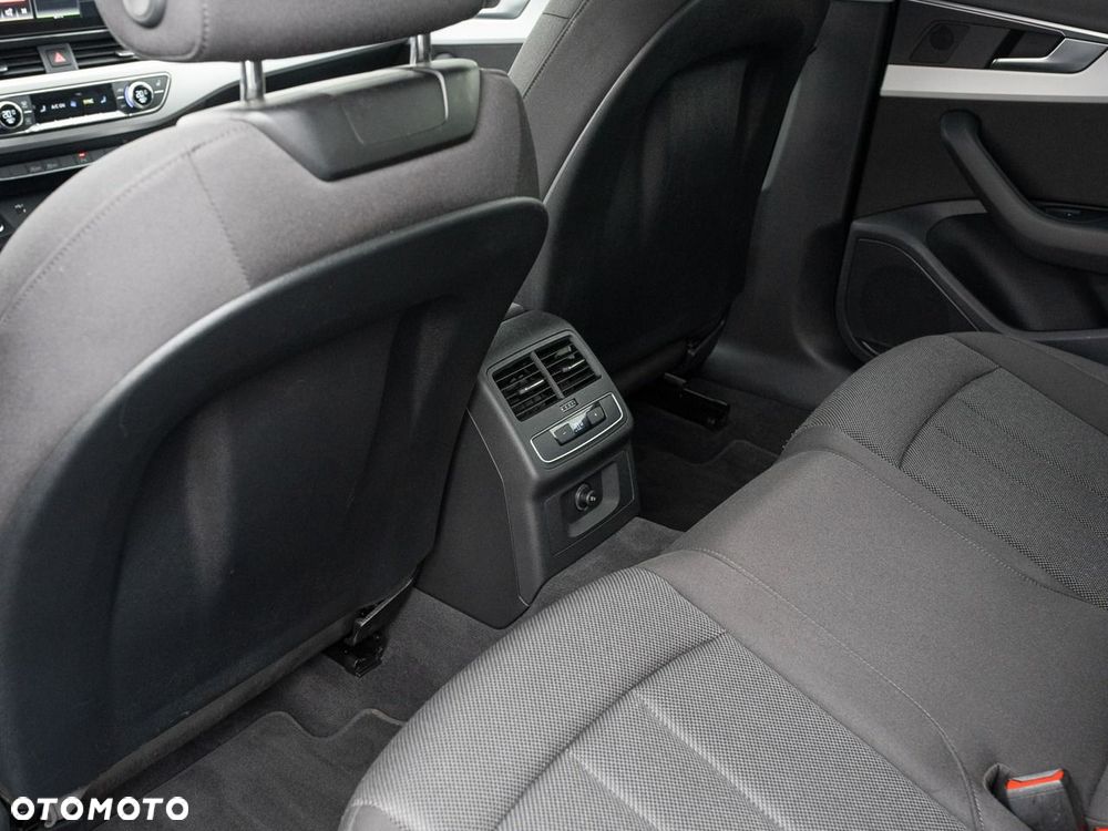 Audi A4 Limousine - 24