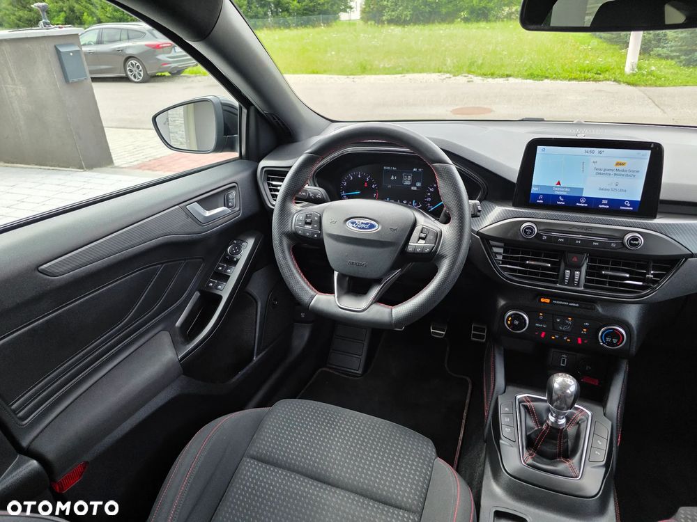 Ford Focus 1.5 EcoBoost ST-Line Business - 11