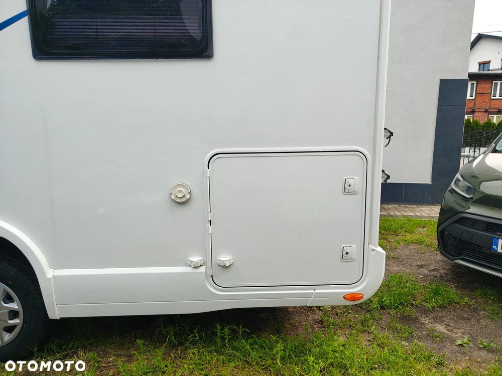 Ford Kamper - 25