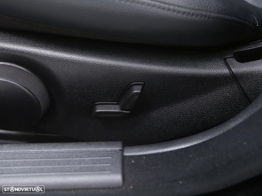 Mercedes-Benz C 200 - 15