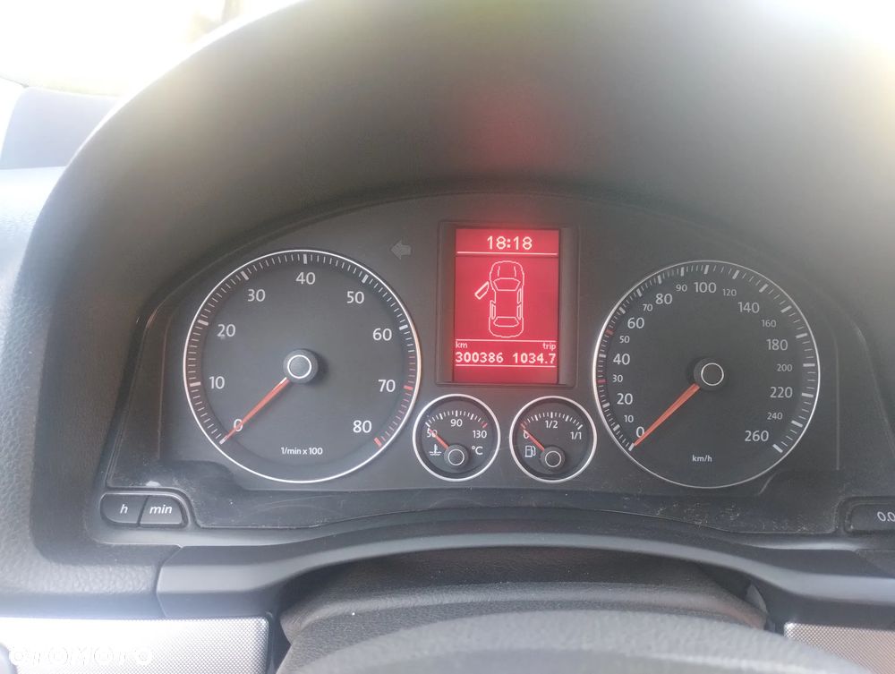 Volkswagen Jetta 1.4 TSI Comfortline DSG - 5