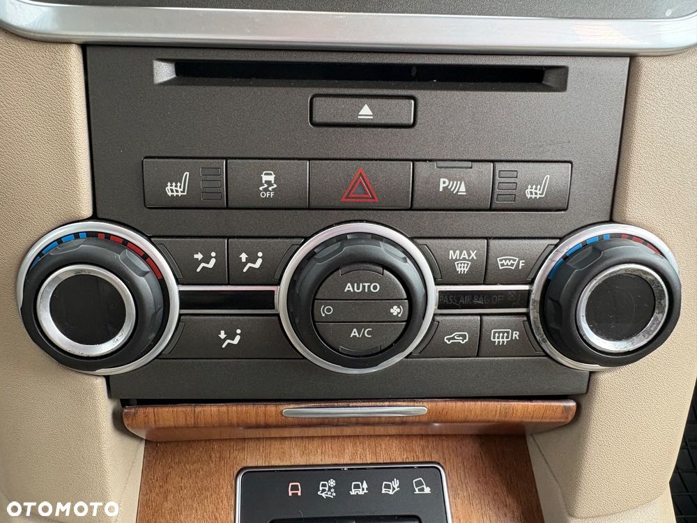 Land Rover Discovery 3.0 V6 SC HSE - 17