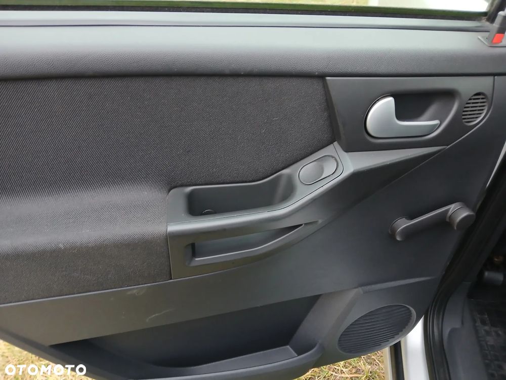 Opel Meriva 1.6 16V Cosmo - 32