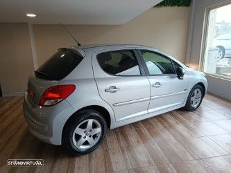 Peugeot 207 1.4 VTi Sportium - 6