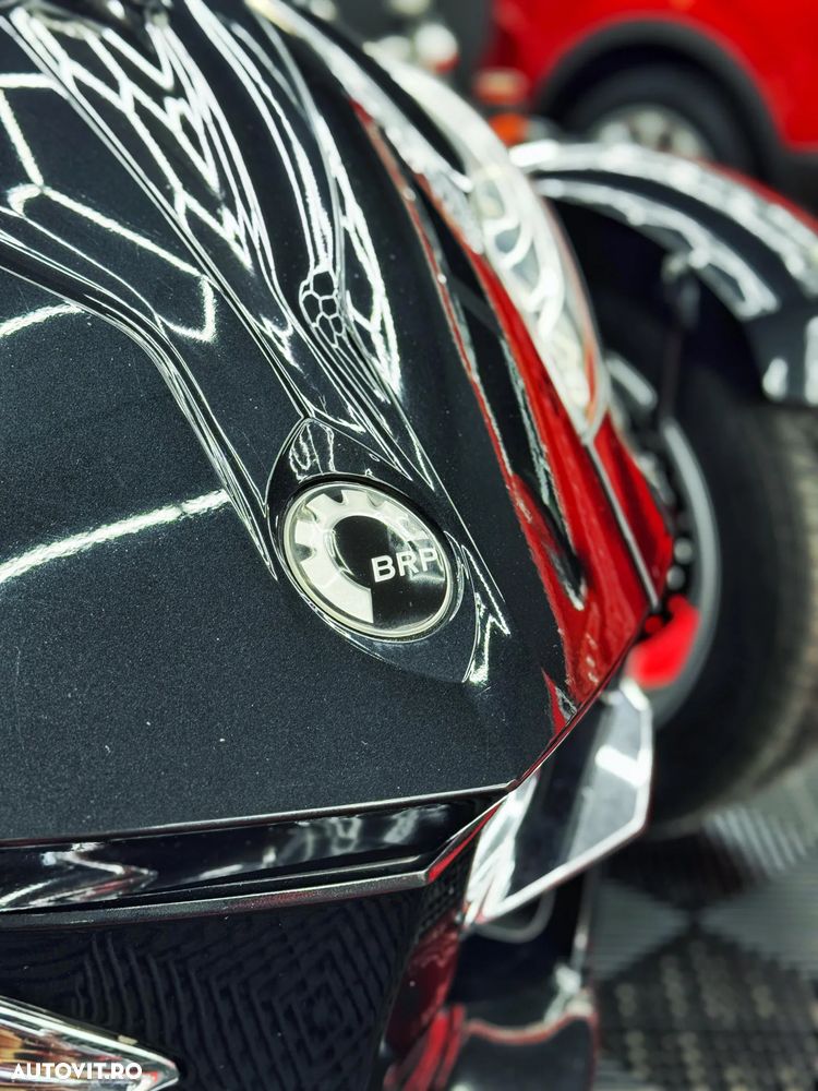 Can-Am Spyder - 5