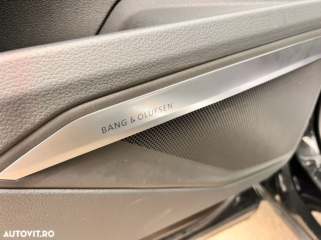 Audi Q8 - 12