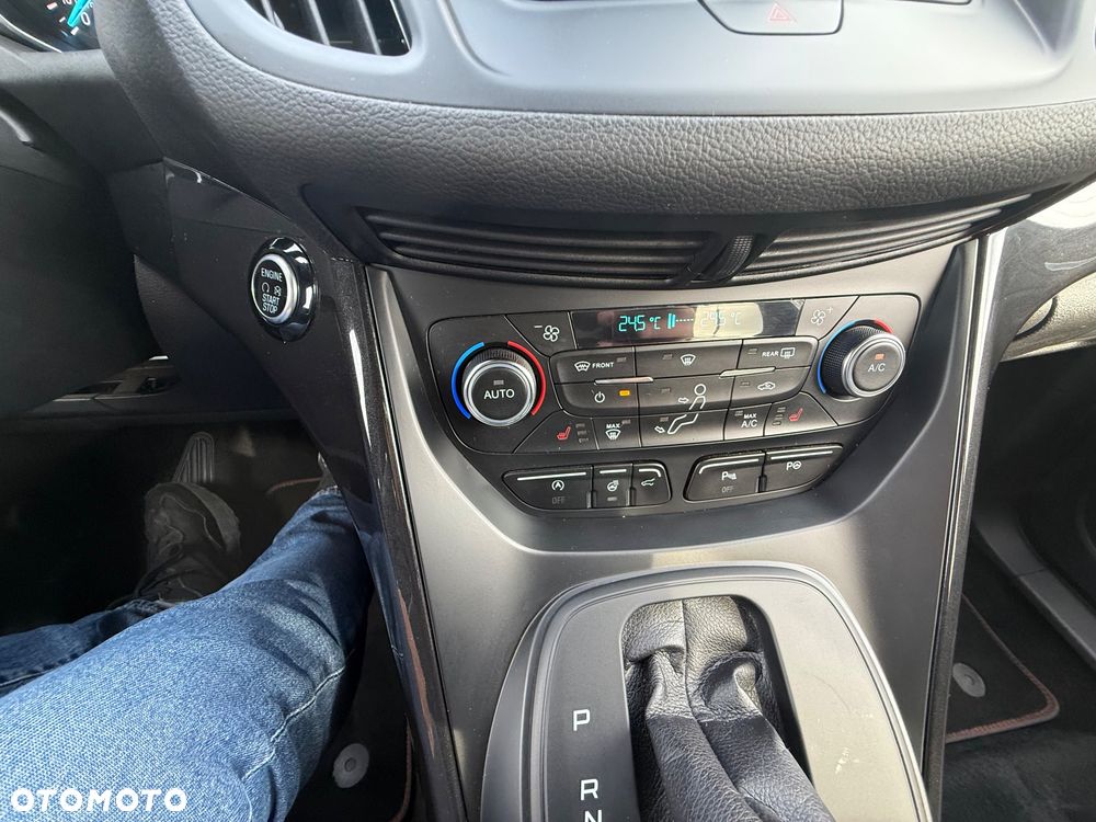 Ford Kuga 2.0 TDCi 4x4 ST-Line - 33