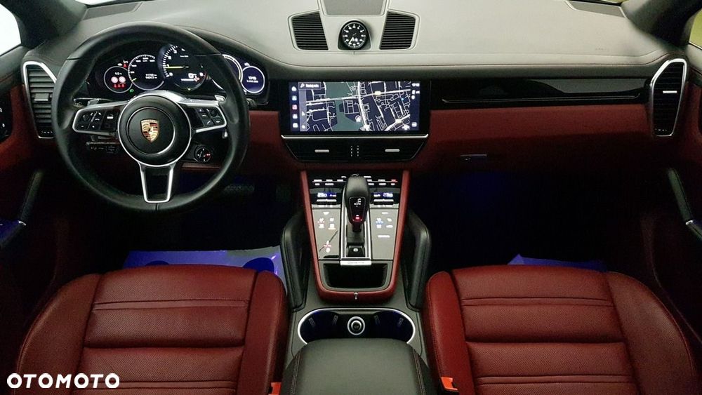 Porsche Cayenne - 17