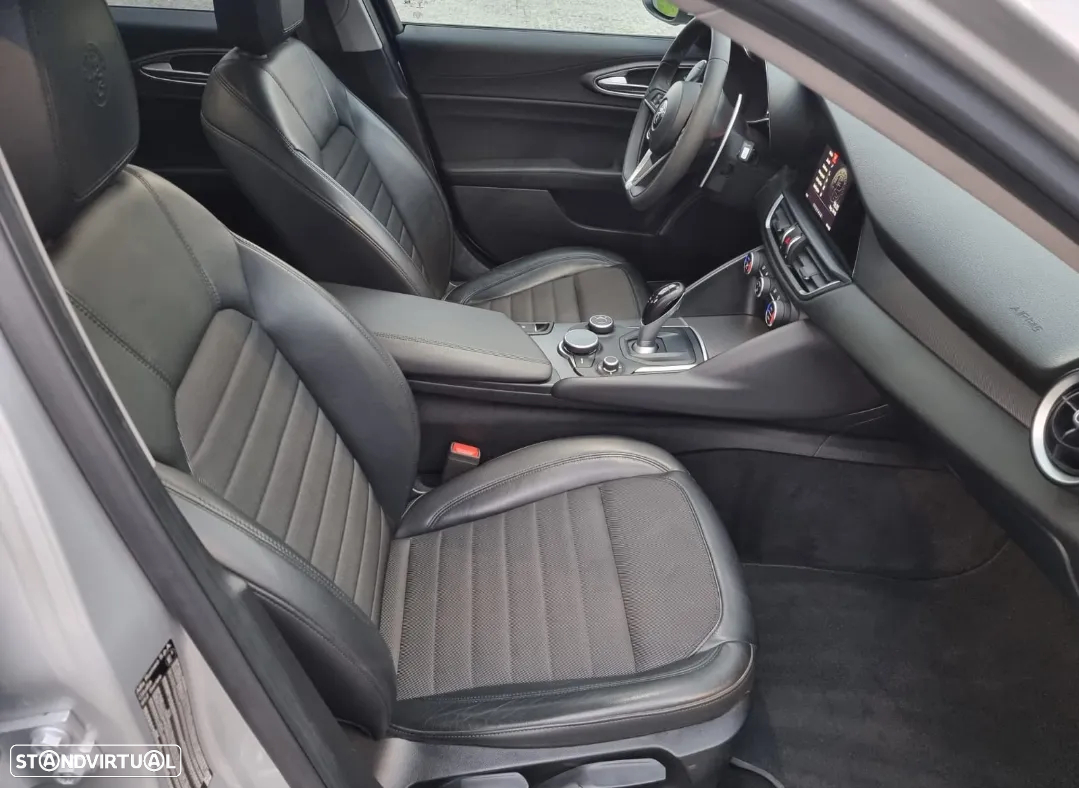 Alfa Romeo Giulia 2.2 D Super AT8 - 13