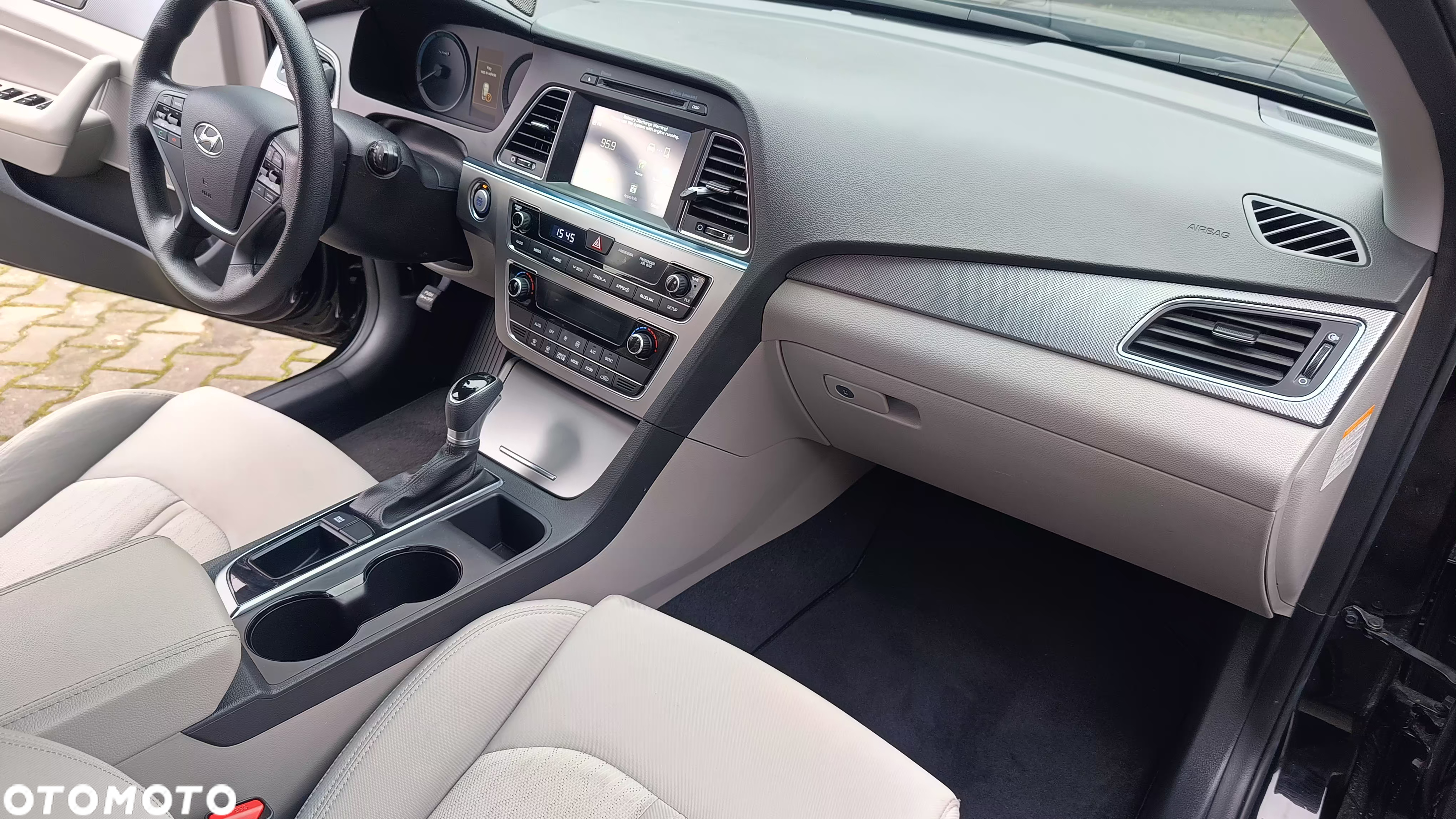 Hyundai Sonata - 22