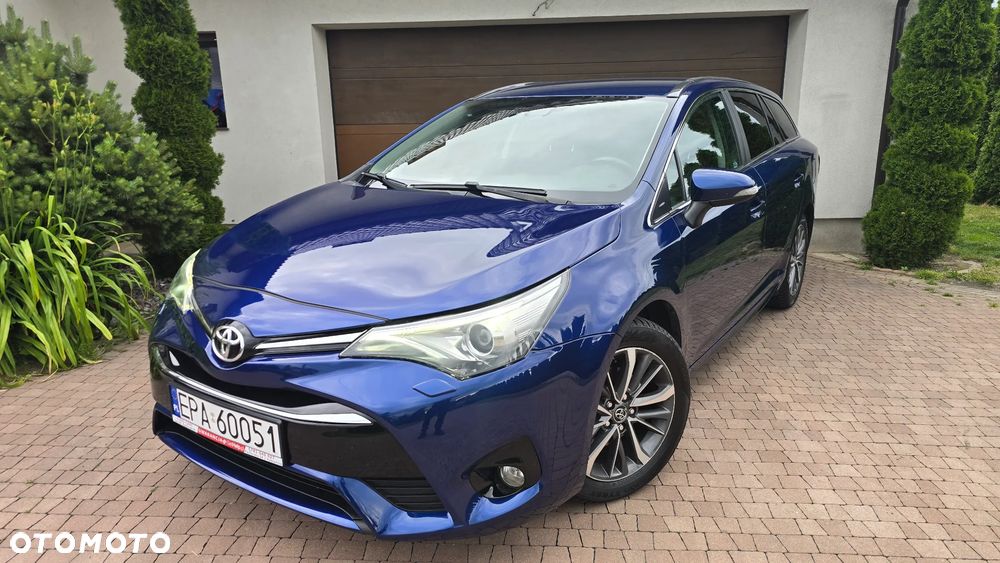 Toyota Avensis - 2