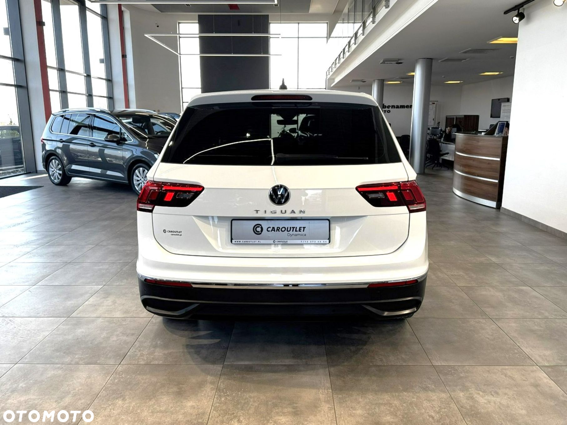 Volkswagen Tiguan - 8