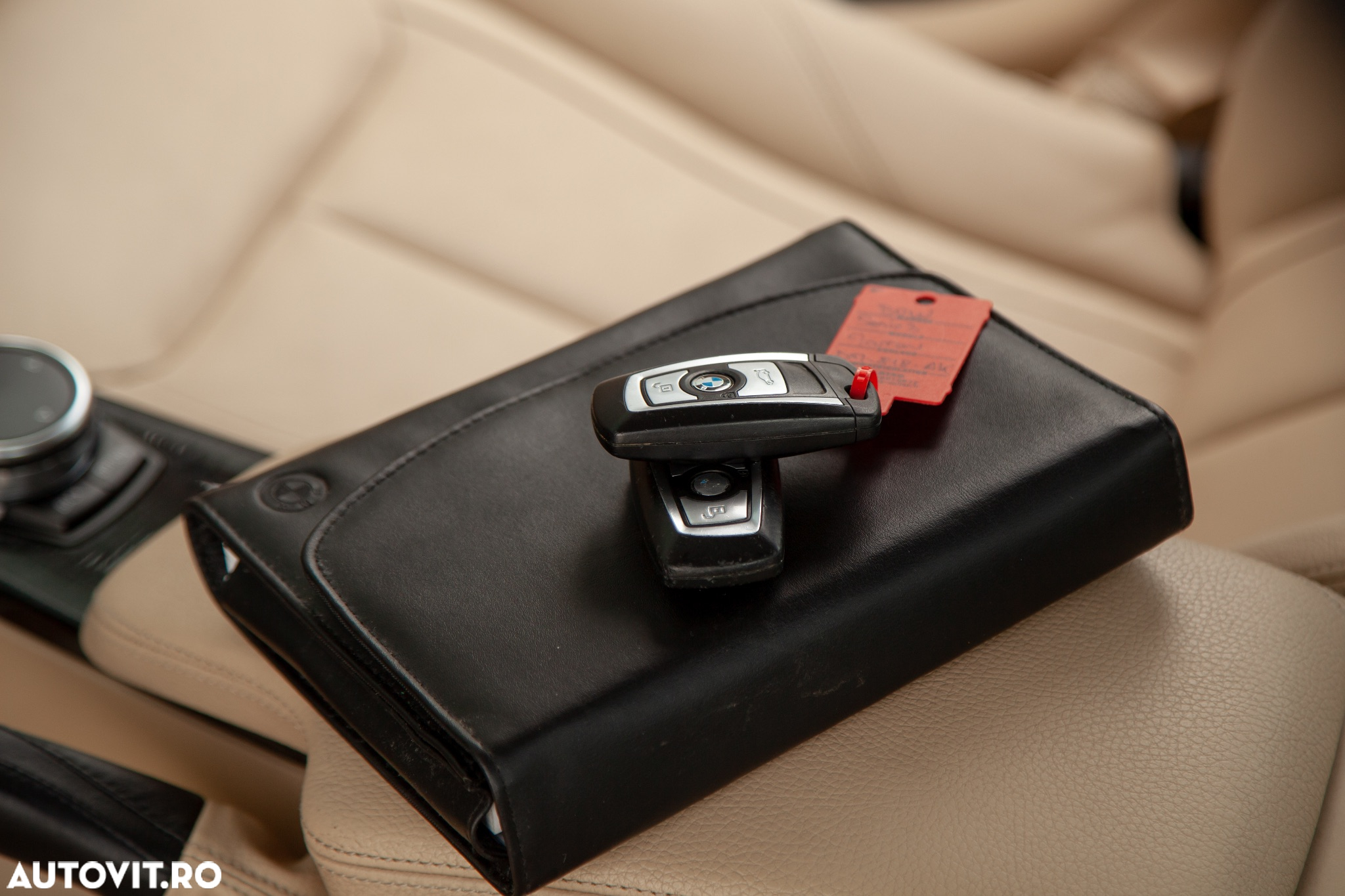 BMW Seria 3 320d Aut. Luxury Line - 37