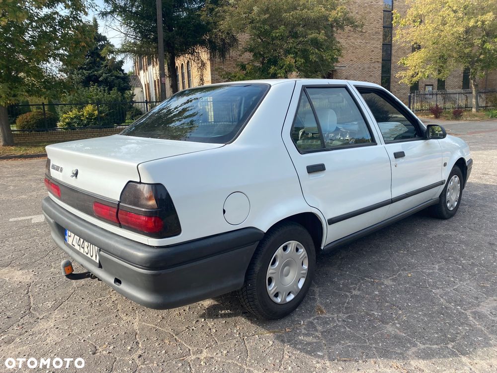 Renault 19 1993 photo 4