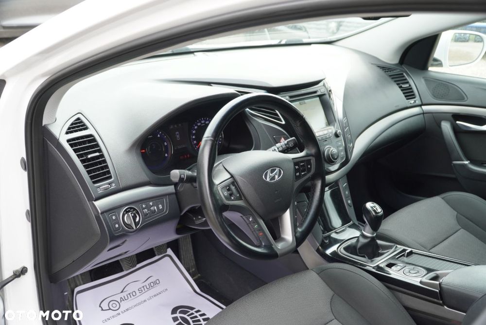 Hyundai i40 1.7 CRDi Comfort + - 8