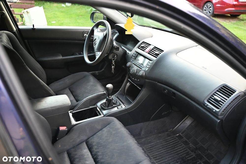 Honda Accord 2.0 Comfort - 11
