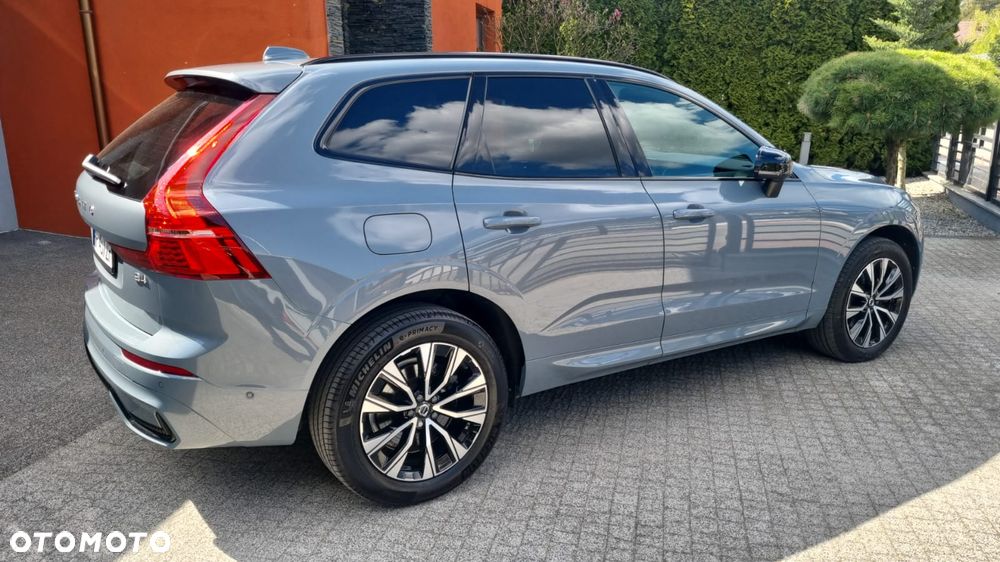 Volvo XC 60 B4 D AWD Plus Dark - 9