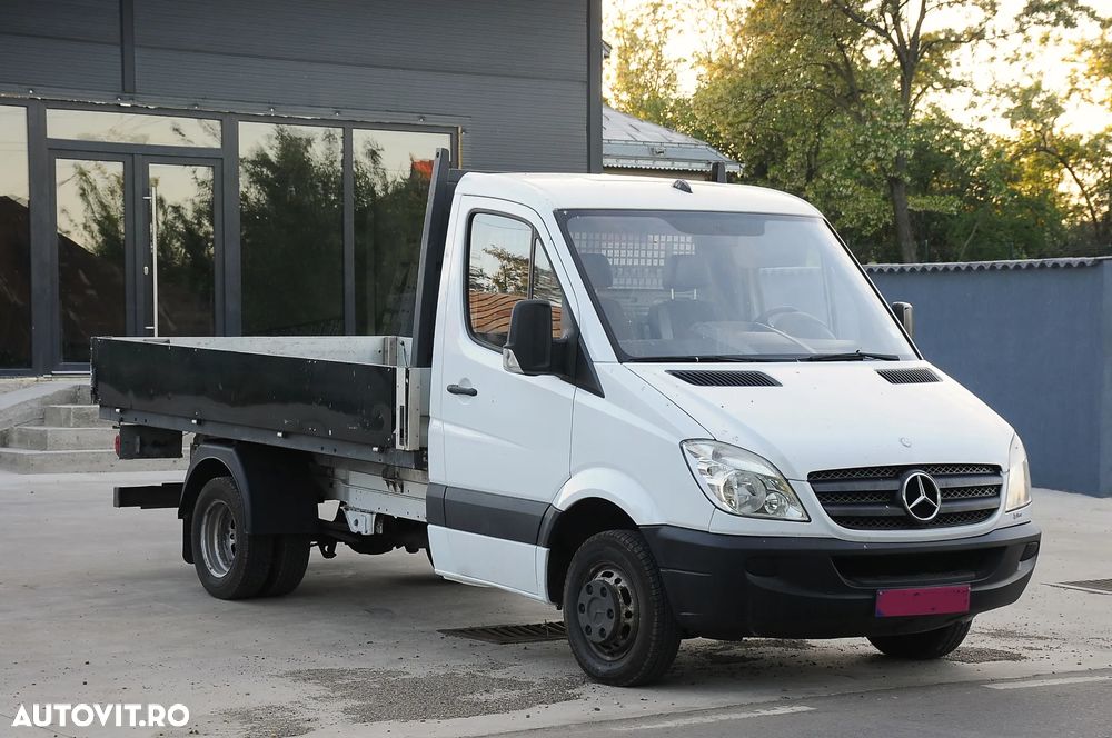 Mercedes-Benz Sprinter - 1