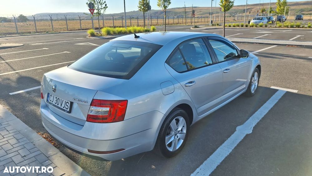Skoda Octavia - 10