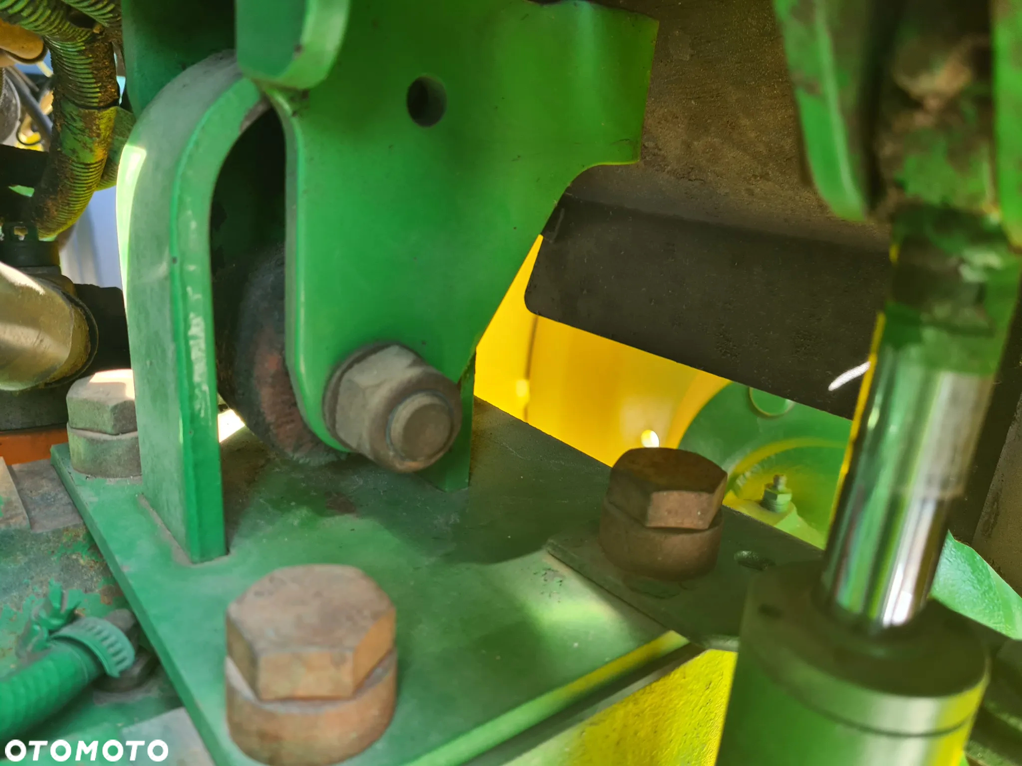 John Deere 6820, TLS - 6