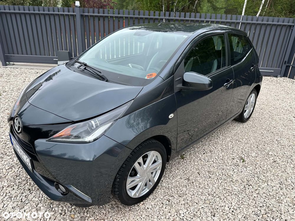 Toyota Aygo x-clusiv - 3