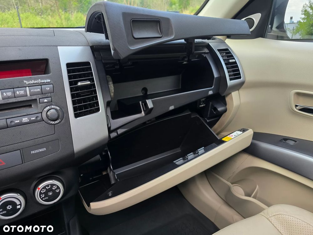 Mitsubishi Outlander 2.0 DID Instyle - 29