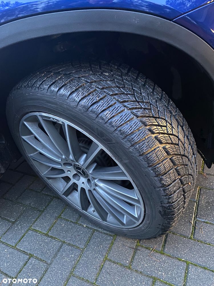 Mercedes-Benz GLC - 12