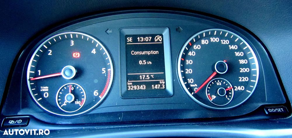 Volkswagen Touran 1.6 TDI DPF BlueMotion Technology Comfortline - 6