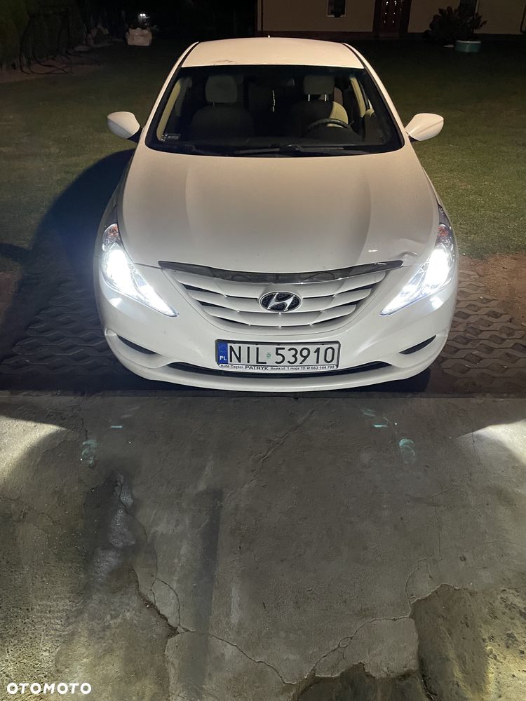Hyundai Sonata - 12
