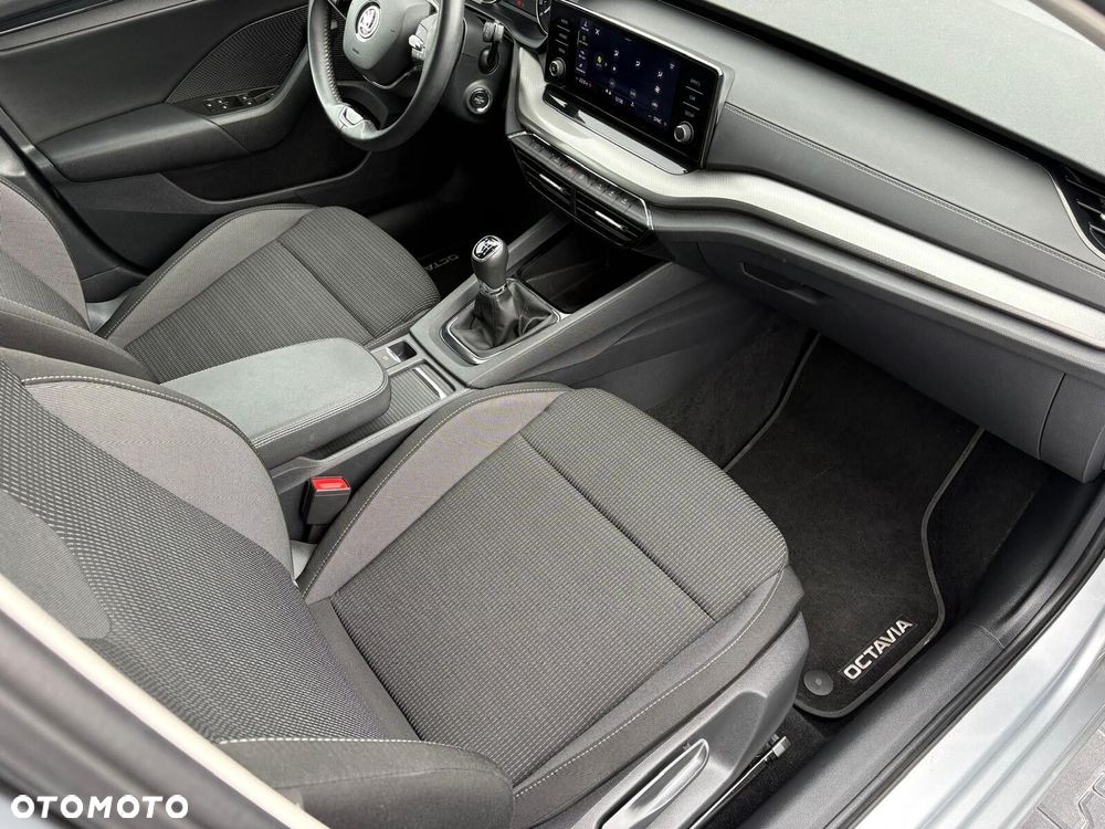 Skoda Octavia - 8