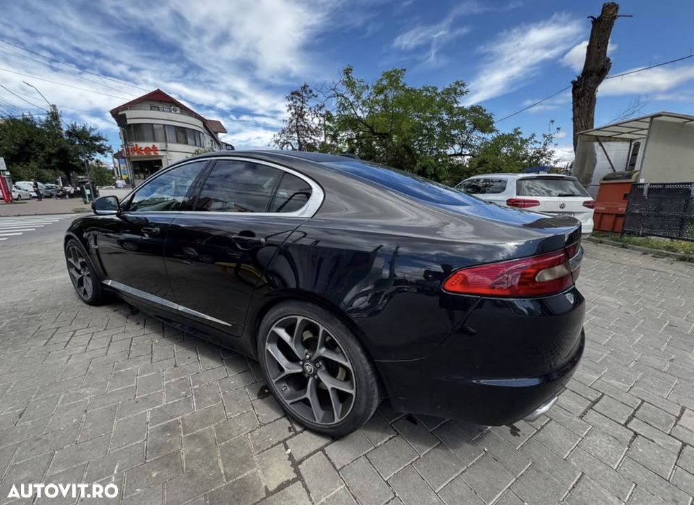 Jaguar XF 3.0D Luxury Aut - 3