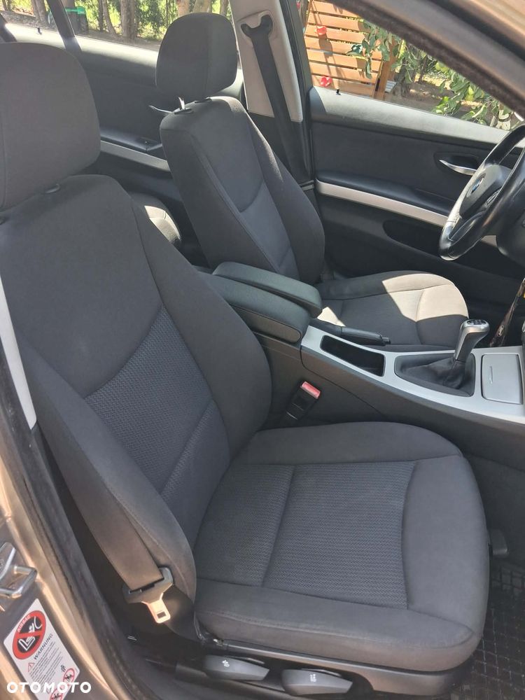 BMW Seria 3 - 17