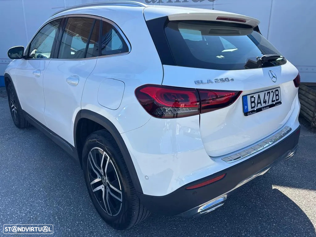 Mercedes-Benz GLA 250 e Progressive - 7