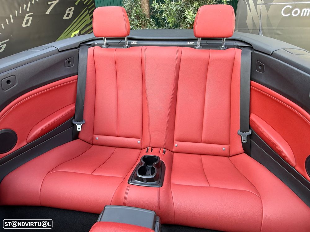 BMW 218 i Cabrio Line Sport Auto - 17