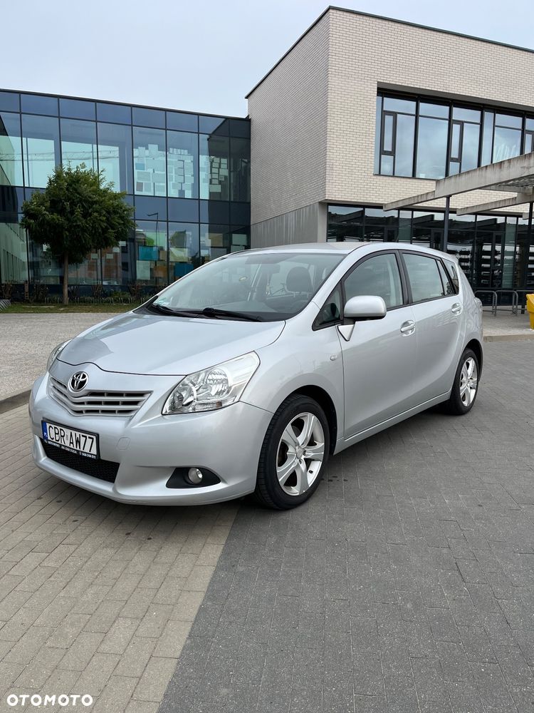 Toyota Verso - 1