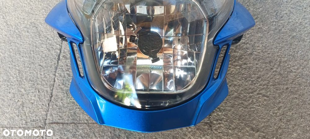 SUZUKI GSR 750 LAMPA PRZÓD REFLEKTOR CZASZA OWIEWKA STELAŻ - 17