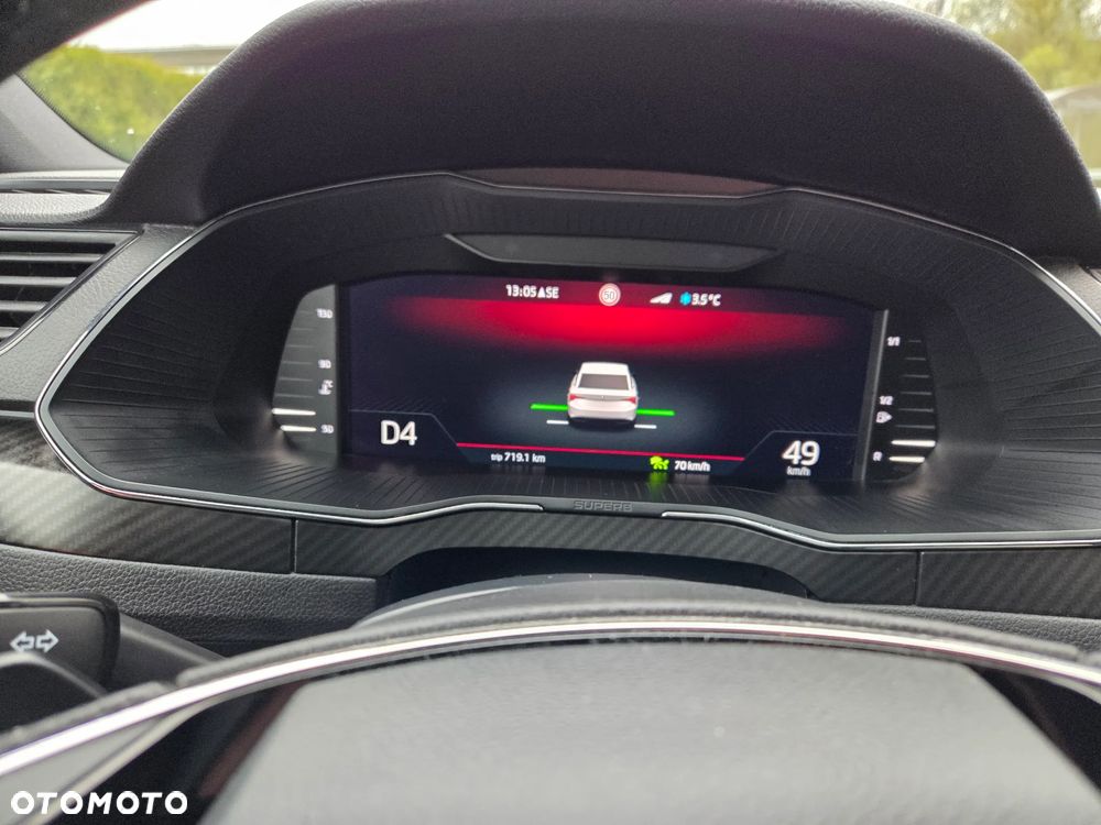 Skoda Superb 2.0 TDI SCR Sportline DSG - 28