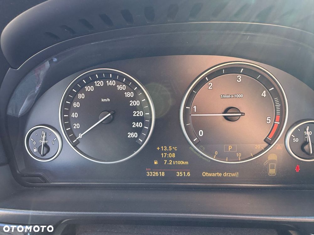 BMW Seria 5 520d - 14