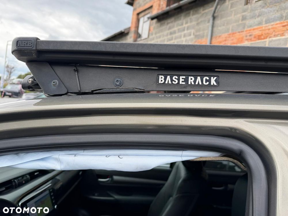 Toyota Hilux 2.8 D-4D Double Cab Invincible Sport 4x4 - 25